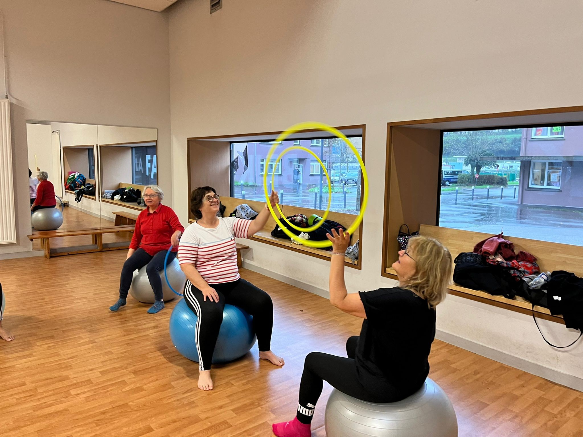 Gym douce sur ballon novembre 2024